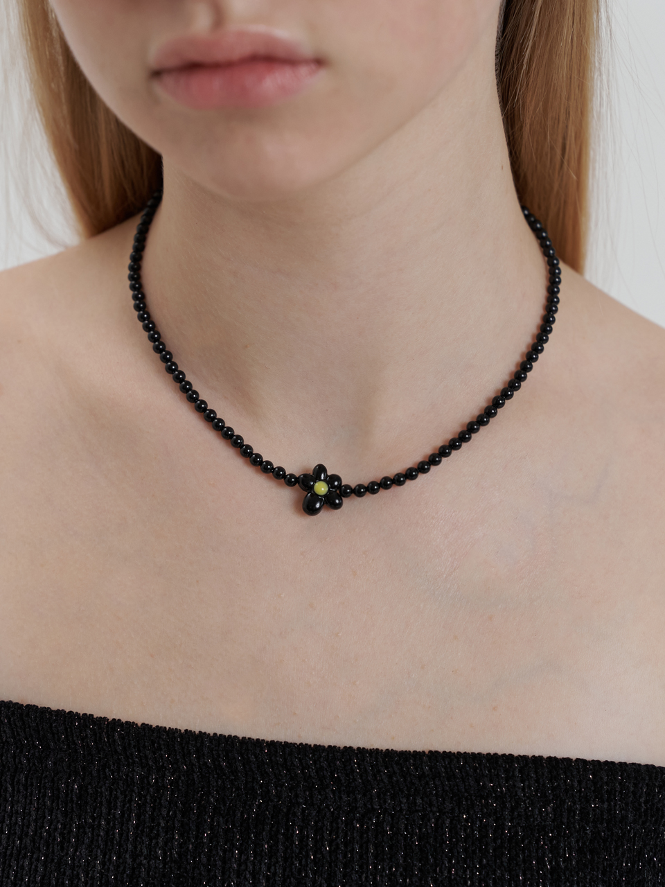 yellow-green black flower swarovski necklace